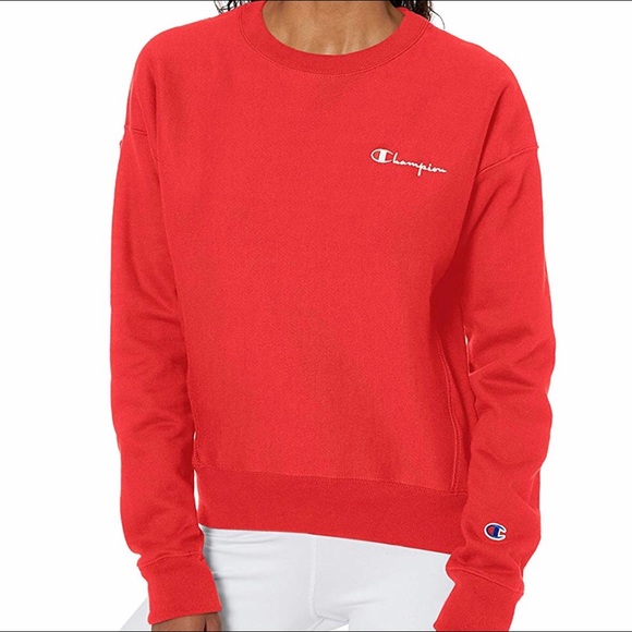 Champion Tops - Women’s Champion Sweatshirt❤️
